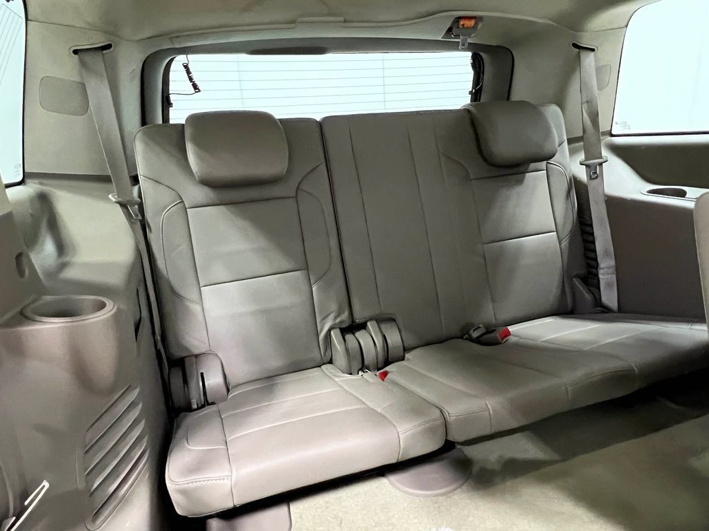 Used 2016 GMC Yukon SLT w/ Open Road Package AWD/4WD image 37