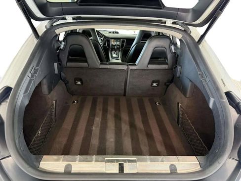 Used 2016 Porsche Panamera image 18