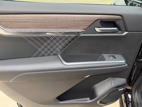 New 2026 GMC Acadia Denali w/ Super Cruise Package AWD/4WD image 25