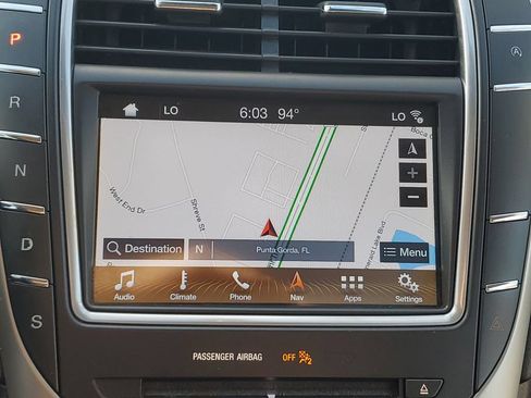 Used 2019 Lincoln Nautilus Reserve w/ Driver Assistance Package FWD image 22