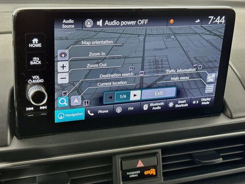 Certified 2023 Honda Pilot Touring image 13