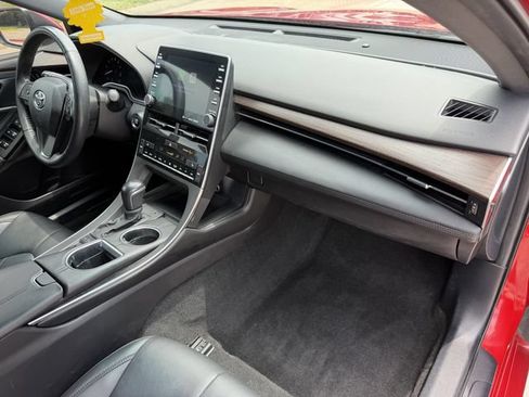 Used 2022 Toyota Avalon XLE FWD image 20