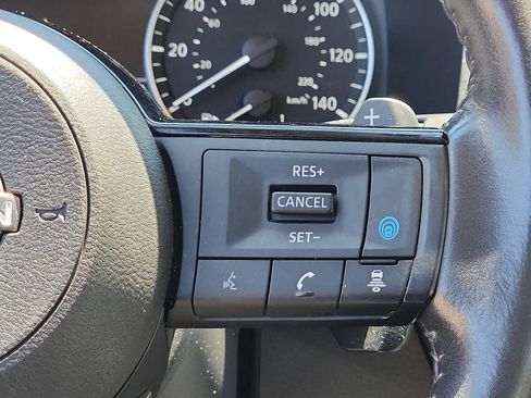 Used 2023 Nissan Rogue SL AWD/4WD image 22