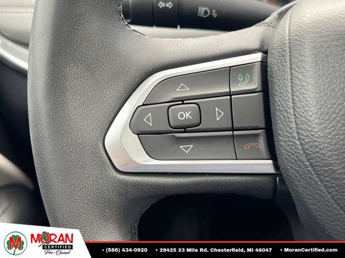 Used 2023 Jeep Compass Limited w/ Sun and Sound Group AWD/4WD image 26