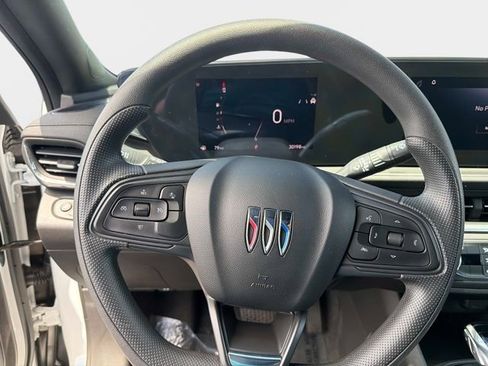 Used 2024 Buick Envista Preferred FWD image 26