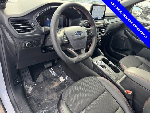 Used 2025 Ford Escape ST-Line w/ Equipment Group 301A image 10