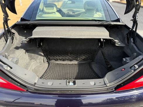 Used 2009 Mercedes-Benz SL 550 image 17
