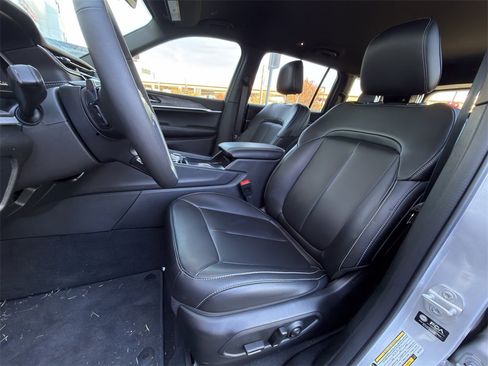 New 2025 Jeep Grand Cherokee L Limited w/ Trailer Tow Package image 19