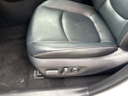Certified 2021 Toyota RAV4 XLE Premium AWD/4WD image 30