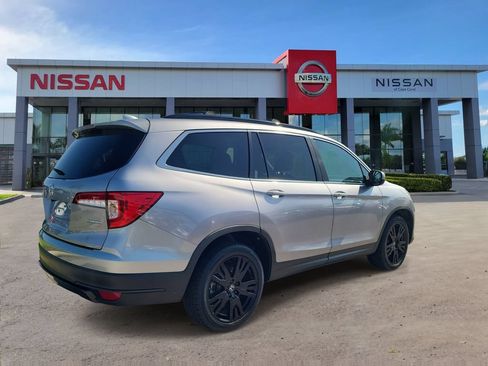 Used 2022 Honda Pilot Special Edition image 2