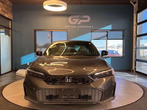 Used 2025 Honda Civic Sport Touring image 8