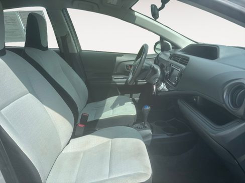 Used 2016 Toyota Prius C One FWD image 15