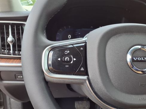 Certified 2025 Volvo S60 B5 Plus image 27