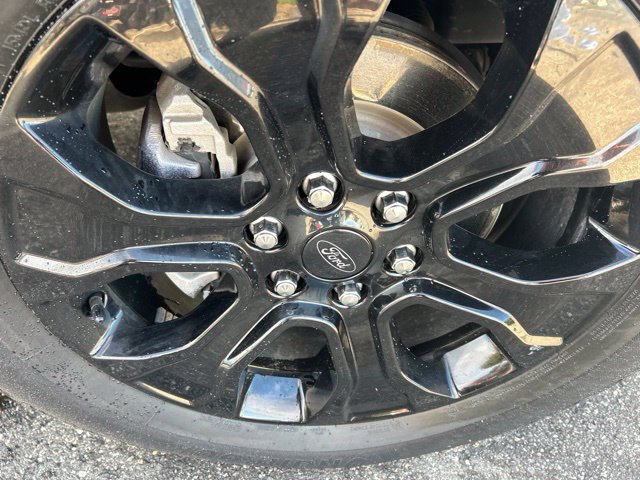 Used 2022 Ford F150 Lariat w/ Equipment Group 502A High AWD/4WD image 11