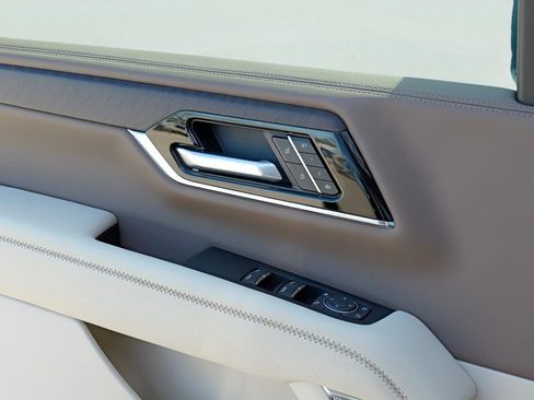 New 2026 GMC Yukon Denali w/ Sun & Power Step Package image 20