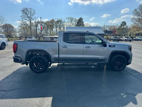 Used 2023 GMC Sierra 1500 Elevation AWD/4WD image 5