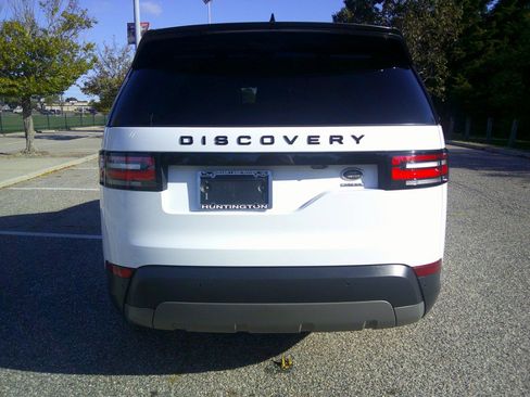 Used 2018 Land Rover Discovery HSE image 24
