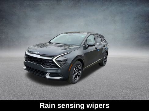Used 2025 Kia Sportage EX image 9