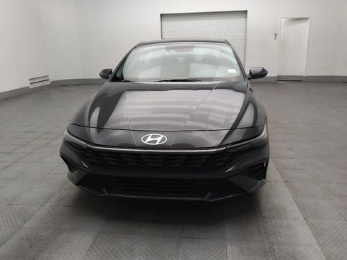 Used 2024 Hyundai Elantra SE image 15