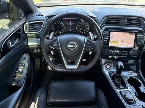 Used 2023 Nissan Maxima SR w/ Sport Mat Group image 16