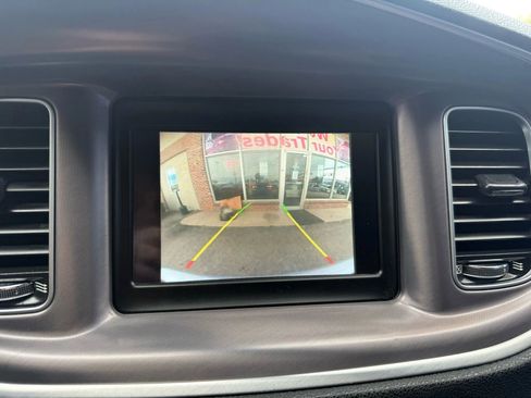 Used 2020 Dodge Charger SXT w/ Leather Interior Group image 20