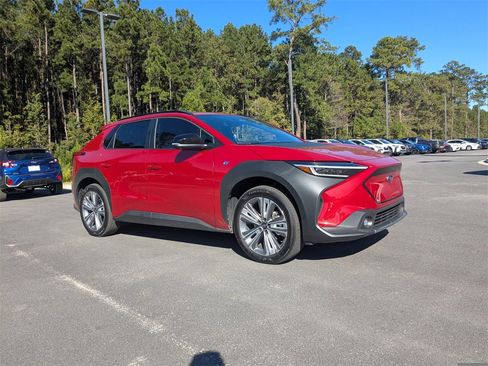 Used 2025 Subaru Solterra Limited w/ Limited Convenience Package image 2