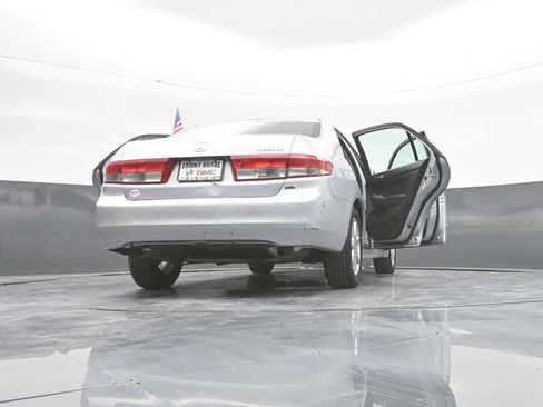 Used 2004 Honda Accord EX image 46