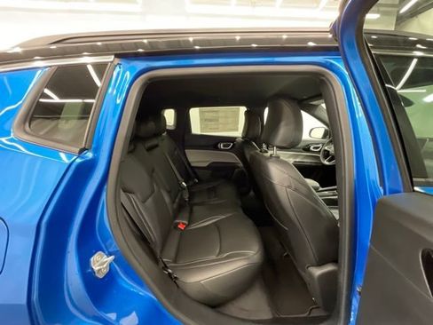 New 2026 Jeep Compass Limited AWD/4WD image 25