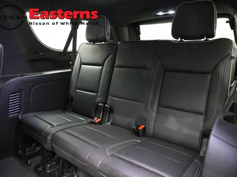 Used 2023 Chevrolet Suburban Premier RWD image 28