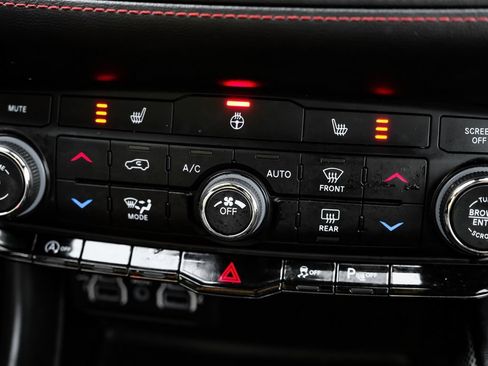 Used 2023 Dodge Durango GT image 30