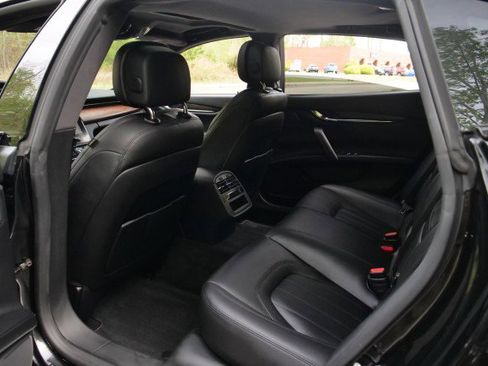 Used 2019 Maserati Quattroporte S image 25