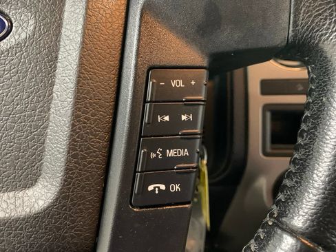 Used 2017 Ford Expedition XLT AWD/4WD image 20