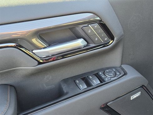 New 2026 GMC Sierra 2500 AT4 w/ AT4 Premium Plus Package image 11