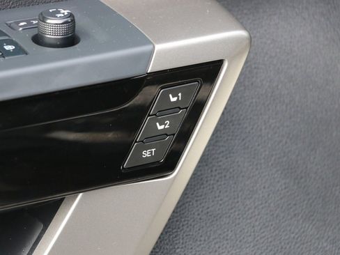 Used 2022 Toyota Tundra Limited w/ TRD Off-Road Package image 18