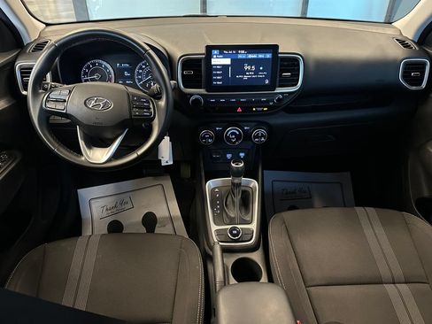 Used 2021 Hyundai Venue SEL w/ Cargo Package FWD image 9