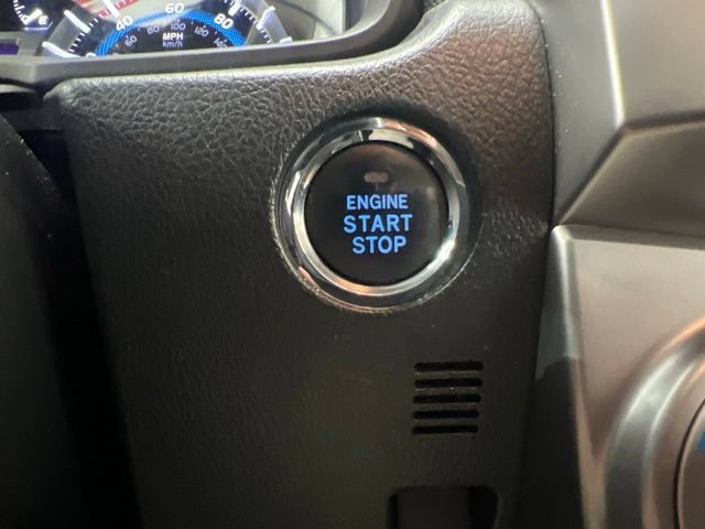 Used 2018 Toyota 4Runner Limited AWD/4WD image 26