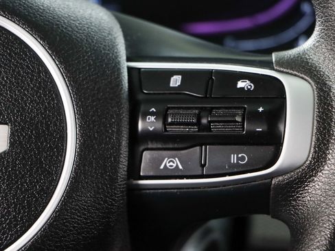 Used 2024 Kia Sportage LX image 11