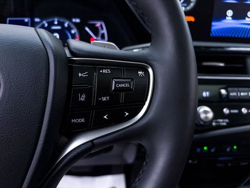 Used 2022 Lexus ES 350 w/ Premium Package image 32