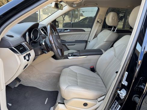 Used 2014 Mercedes-Benz GL 450 4MATIC image 20