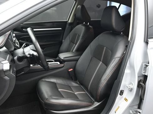 Used 2025 Nissan Altima 2.5 SR FWD image 5