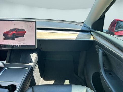 Used 2022 Tesla Model Y Performance AWD/4WD image 28