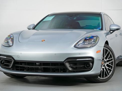 Used 2023 Porsche Panamera Platinum Edition RWD image 3