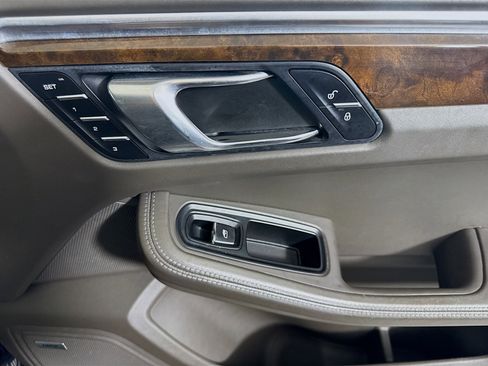 Used 2017 Porsche Macan GTS w/ Premium Package Plus image 31