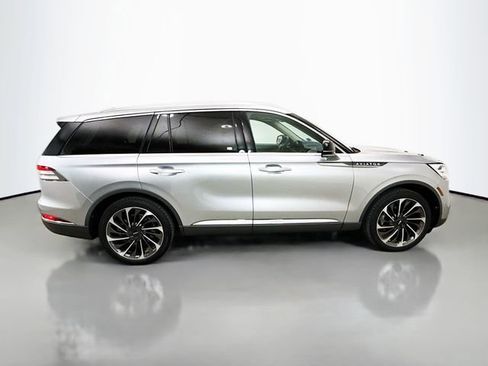 Used 2021 Lincoln Aviator Reserve w/ Equipment Group 202A image 10