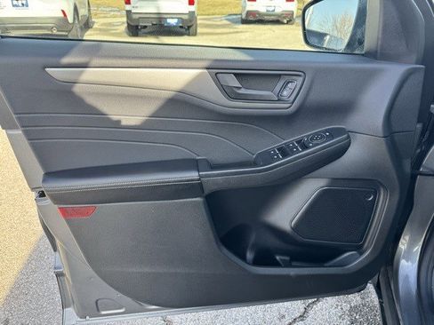 Used 2024 Ford Escape Active image 10