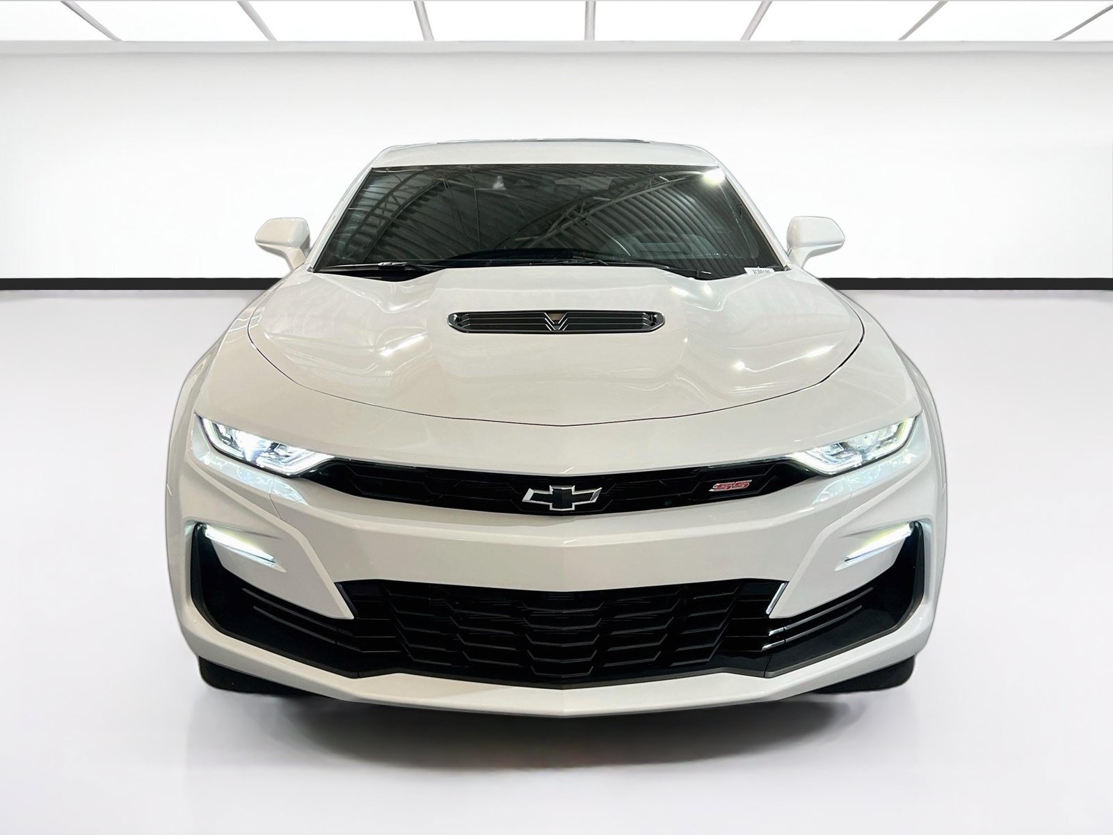Used 2023 Chevrolet Camaro SS RWD image 2