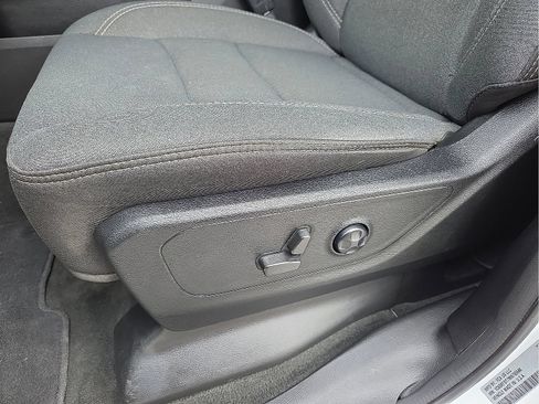 Used 2021 RAM 1500 Big Horn AWD/4WD image 14