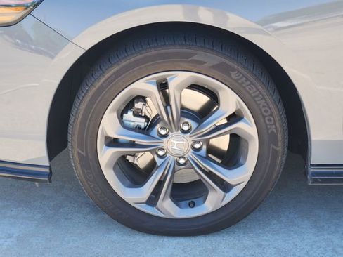 Used 2025 Honda Accord EX-L image 10