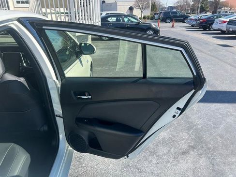 Used 2018 Toyota Prius Prime Advanced image 25