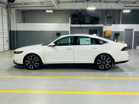 New 2026 Honda Accord Touring image 18